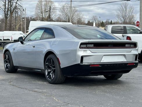New 2024 Dodge Charger Daytona R/T w/ Plus Group AWD/4WD image 9