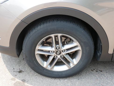 Used 2017 Hyundai Santa Fe Sport AWD/4WD image 9