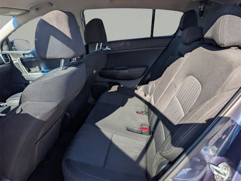 Used 2022 Kia Sportage LX image 14