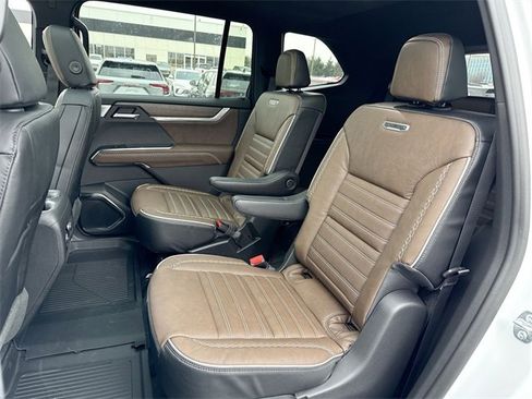 New 2026 GMC Acadia Denali Ultimate w/ LPO, Floor Liner Package image 23