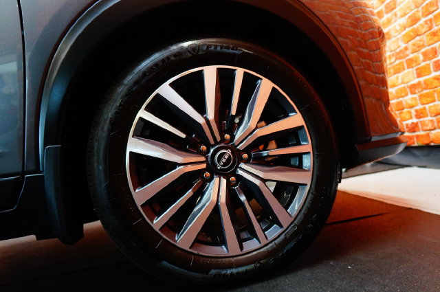 Certified 2024 Nissan Kicks SV FWD image 76