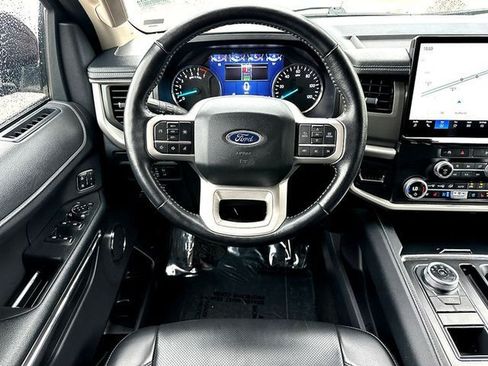 Used 2024 Ford Expedition XLT RWD image 23