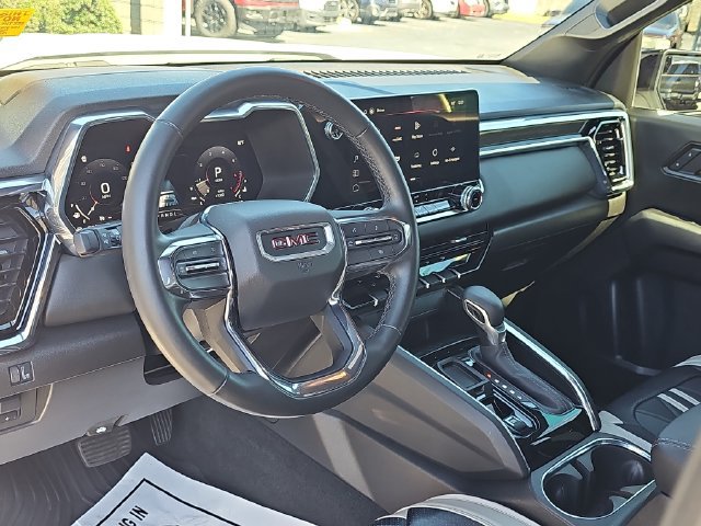 Used 2025 GMC Canyon Elevation RWD image 15