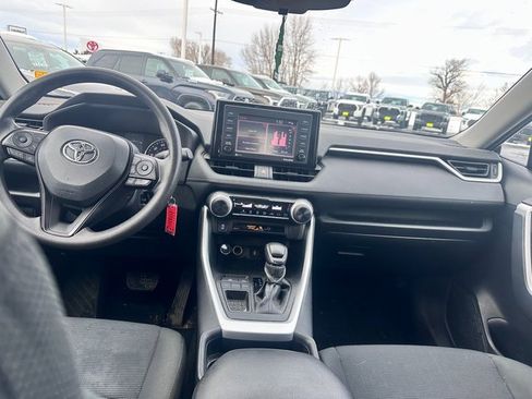 Used 2021 Toyota RAV4 LE w/ Carpet Mat Package (TMS) image 4