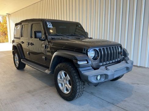 Used 2022 Jeep Wrangler Unlimited Sport image 22