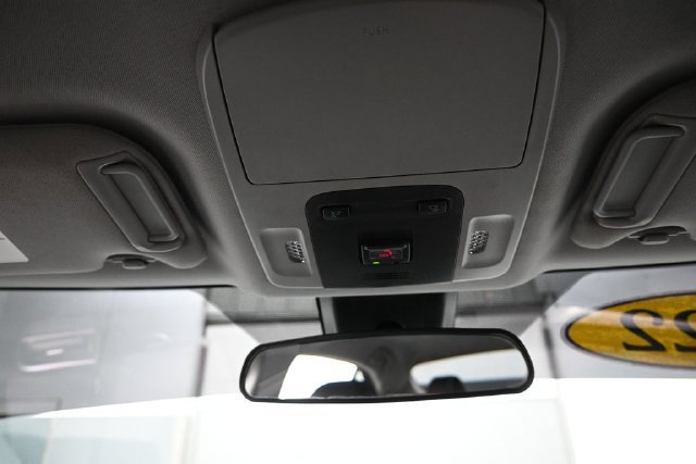 Used 2022 Toyota Camry SE FWD image 12