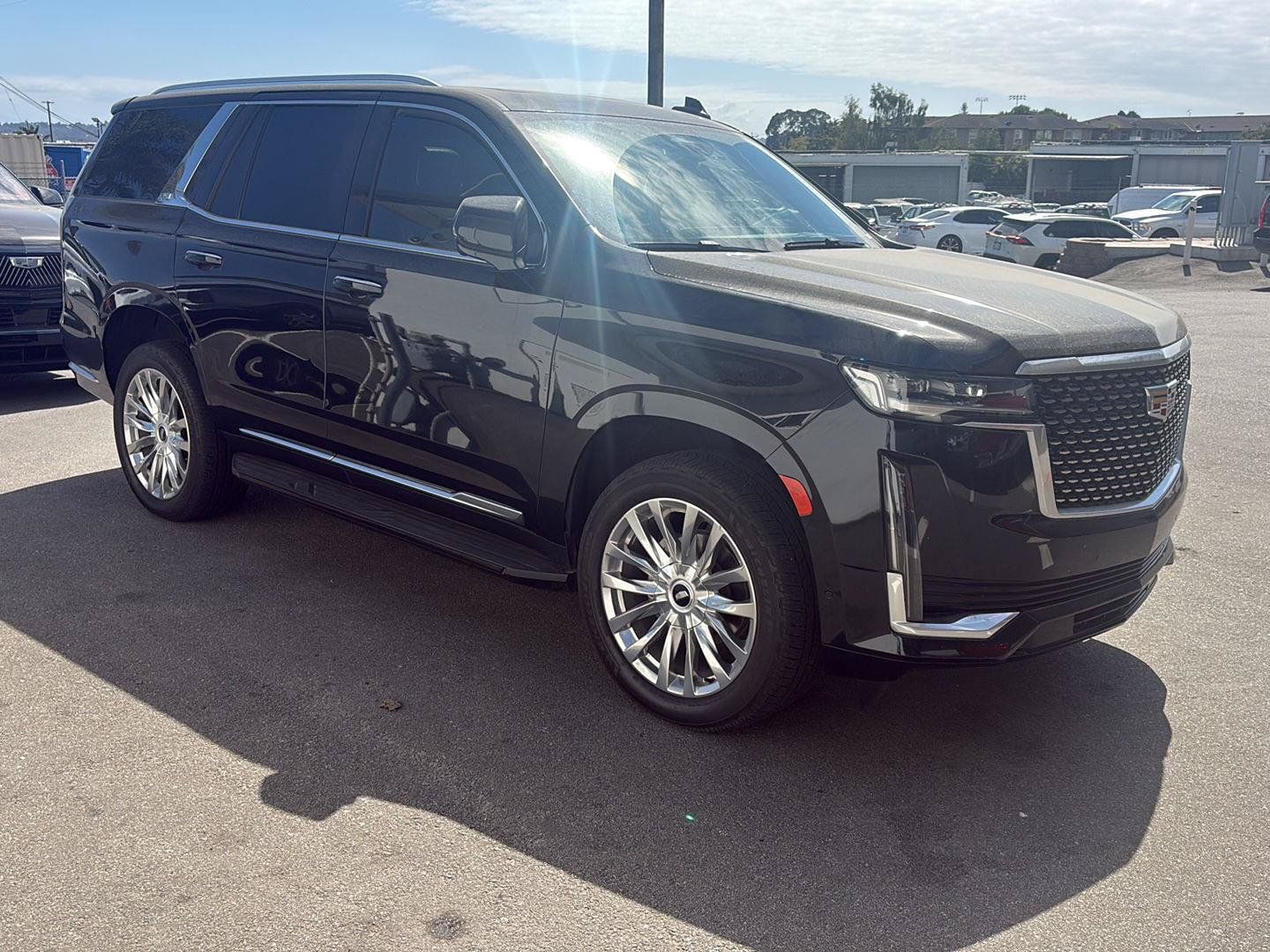 Used 2023 Cadillac Escalade Premium Luxury AWD/4WD image 1