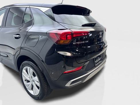 Used 2025 Buick Encore GX Preferred FWD image 19