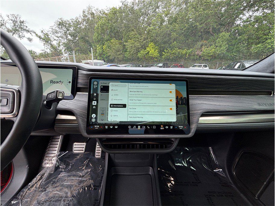 Used 2022 Rivian R1T Adventure AWD/4WD image 7
