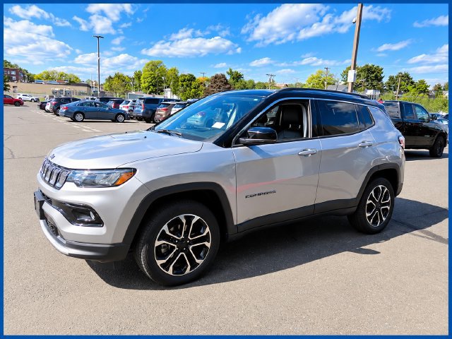 Used 2022 Jeep Compass Limited w/ Sun and Sound Group AWD/4WD image 1