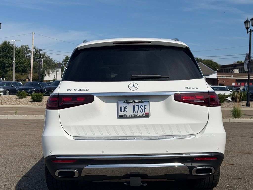 Used 2024 Mercedes-Benz GLS 450 4MATIC image 4