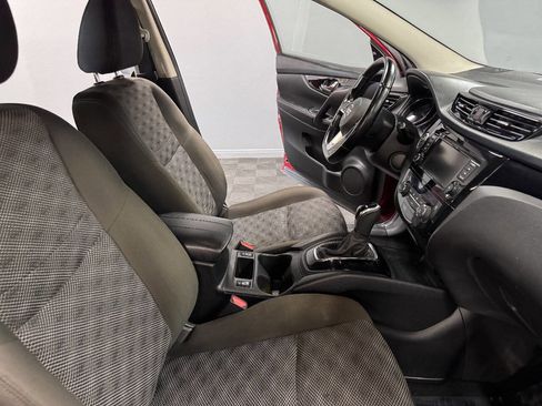 Used 2021 Nissan Rogue Sport SV image 52