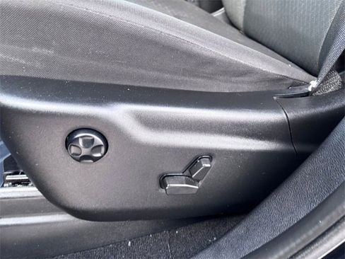 Used 2021 Jeep Grand Cherokee Laredo w/ Security & Convenience Group image 11