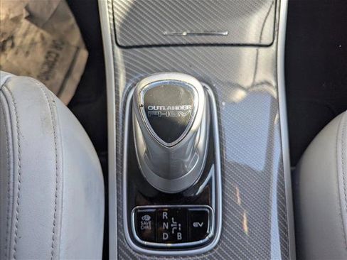 Used 2022 Mitsubishi Outlander SEL image 12