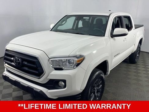Used 2023 Toyota Tacoma SR5 w/ Technology Package AWD/4WD image 3