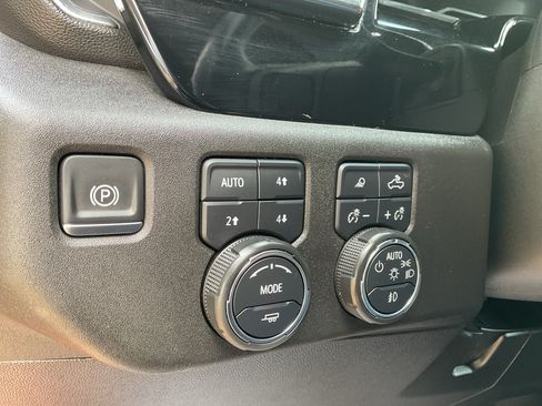 Used 2024 Chevrolet Silverado 3500 LT w/ Convenience Package AWD/4WD image 26