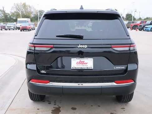 New 2025 Jeep Grand Cherokee Laredo image 20