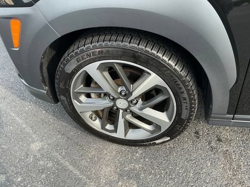 Used 2018 Hyundai Kona Limited AWD/4WD image 14