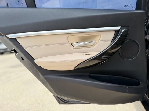 Used 2018 BMW 330i xDrive Sedan w/ Convenience Package AWD/4WD image 19