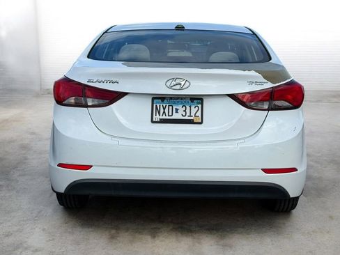 Used 2016 Hyundai Elantra SE image 4