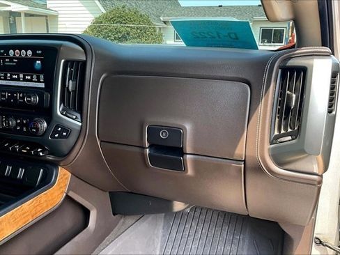Used 2019 Chevrolet Silverado 2500 LTZ w/ Duramax Plus Package AWD/4WD image 26