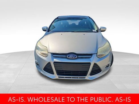 Used 2012 Ford Focus SE FWD image 3