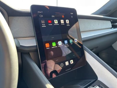 Used 2023 Polestar Polestar 2 w/ Pilot Pack image 22