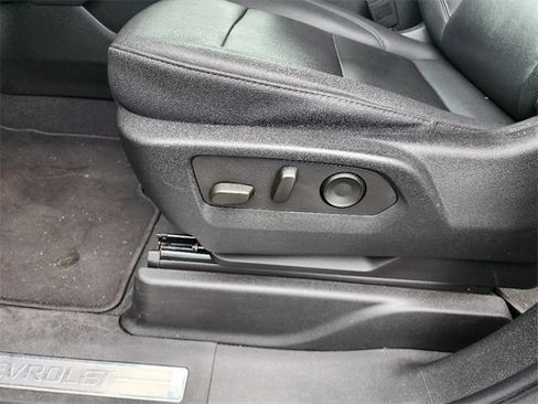 Used 2023 Chevrolet Suburban LT image 20