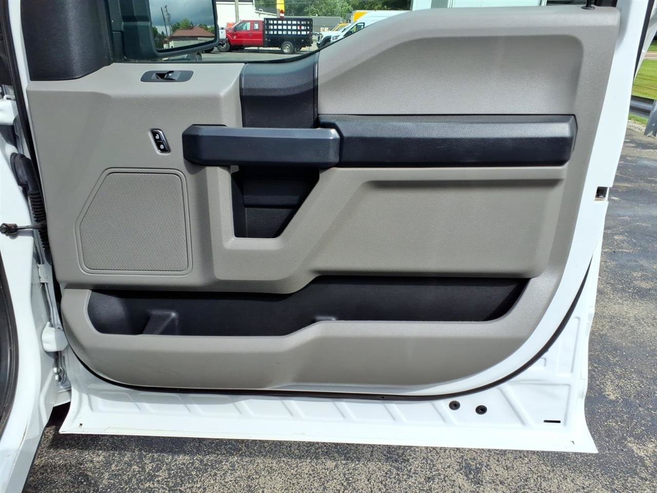 Used 2019 Ford F150 XL w/ Equipment Group 101A Mid AWD/4WD image 11
