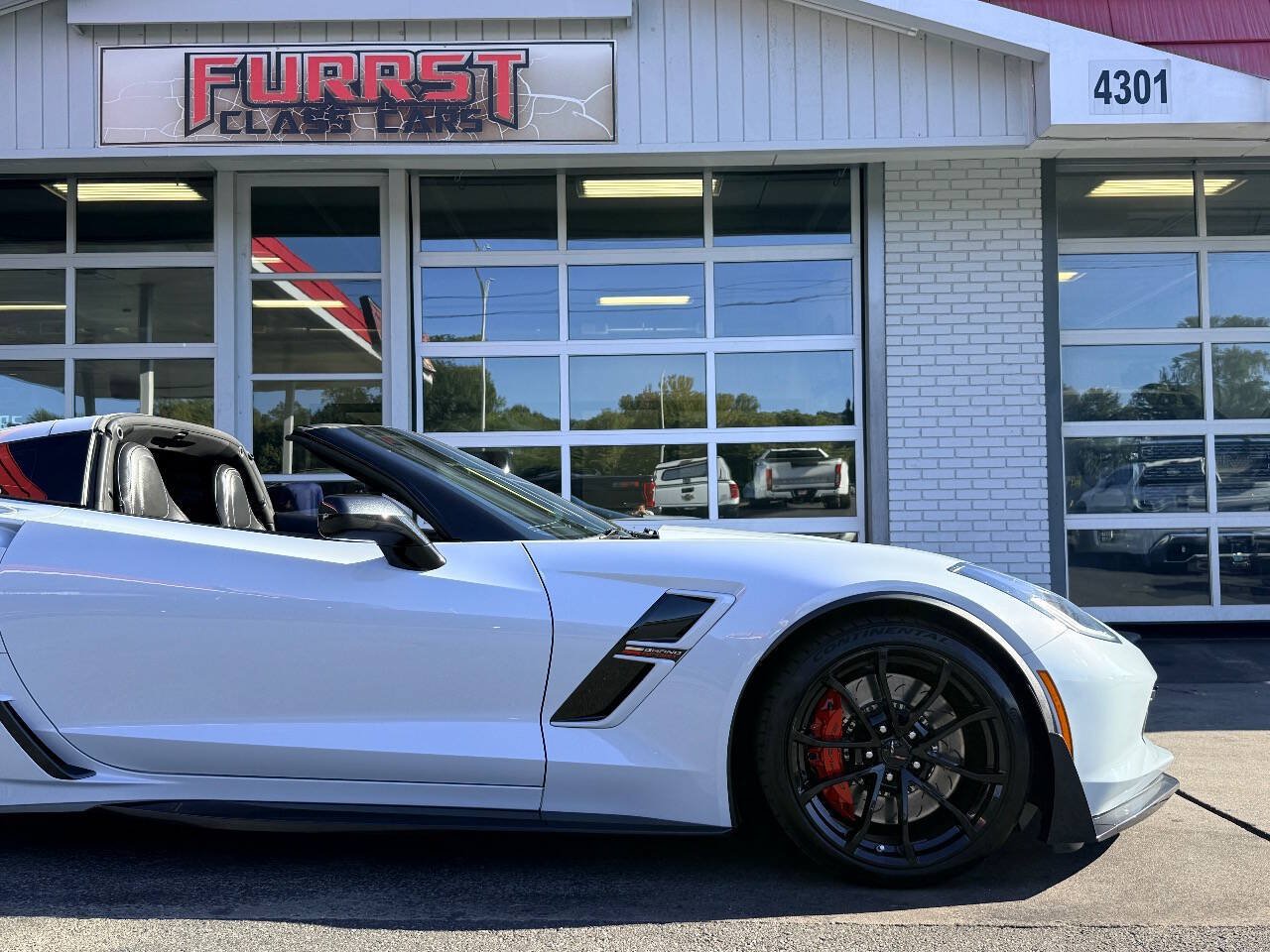 Used 2019 Chevrolet Corvette Grand Sport RWD image 17