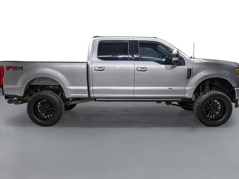 Used 2020 Ford F250 Lariat w/ Lariat Ultimate Package image 5