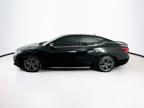 Used 2017 Nissan Maxima Platinum w/ Medallion Package FWD image 4