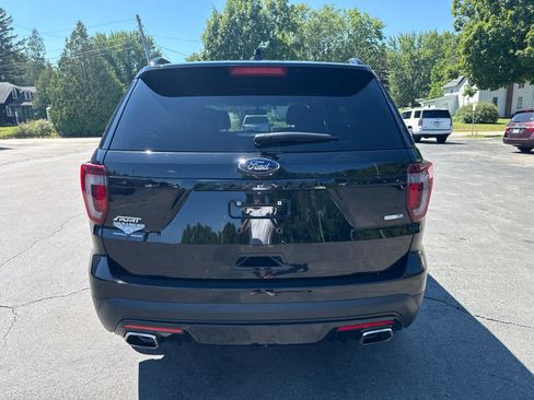 Used 2017 Ford Explorer Sport w/ Equipment Group 401A AWD/4WD image 4