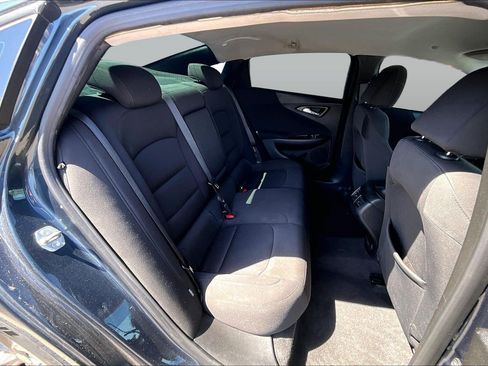 Used 2020 Chevrolet Malibu LT FWD image 25