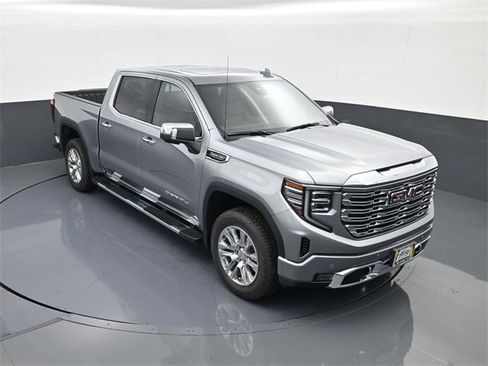 Used 2025 GMC Sierra 1500 Denali w/ Technology Package image 15