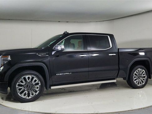 Used 2023 GMC Sierra 1500 Denali Ultimate AWD/4WD image 3