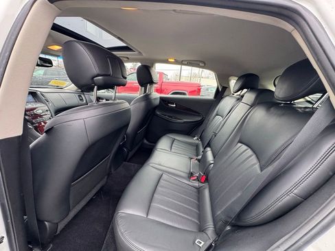 Used 2016 INFINITI QX50 AWD w/ Technology Package image 17