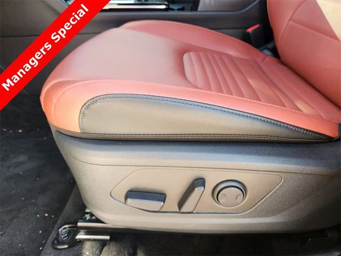 New 2025 Kia Sportage SX image 16