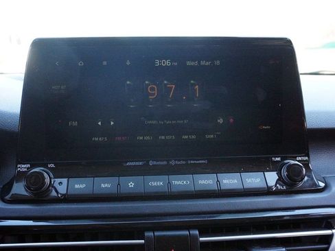 Used 2022 Kia Seltos SX w/ Sunroof Package image 40