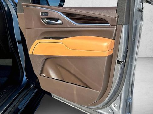 Used 2021 Cadillac Escalade Premium Luxury w/ Driver Assist Tech Package image 19