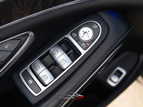 Used 2019 Mercedes-Benz S 560 4MATIC Sedan w/ Premium Package image 45