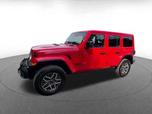 Used 2025 Jeep Wrangler Unlimited Sahara AWD/4WD image 7