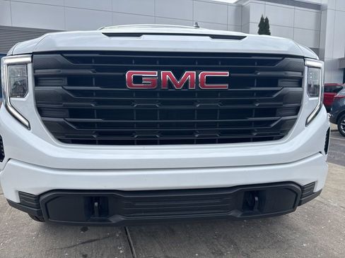Used 2023 GMC Sierra 1500 Pro w/ Graphite Edition image 12