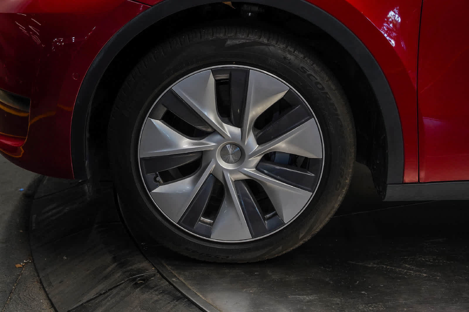 Used 2022 Tesla Model Y Long Range AWD/4WD image 9