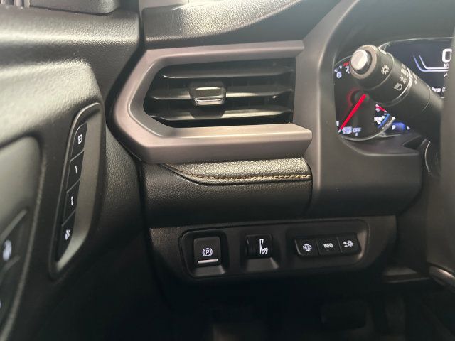 Used 2023 GMC Acadia AT4 w/ Technology Package AWD/4WD image 21