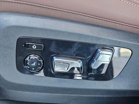 New 2026 BMW X7 M60i AWD/4WD image 4