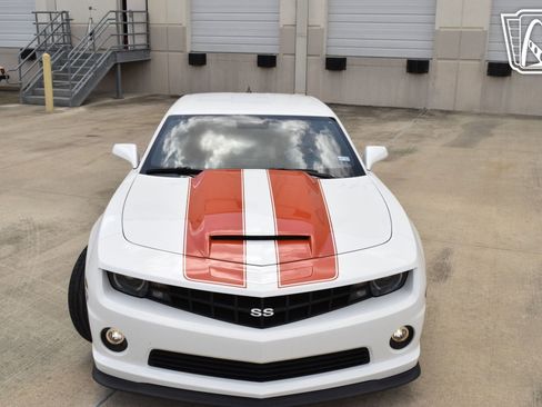 Used 2011 Chevrolet Camaro SS w/ RS Package image 21