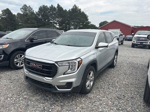 Used 2022 GMC Terrain SLE FWD image 13