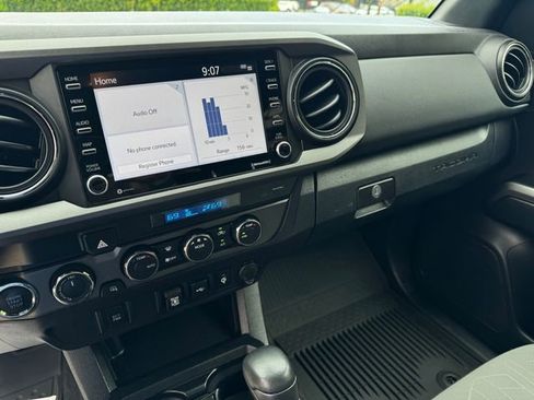 Used 2022 Toyota Tacoma 4x4 Double Cab image 33