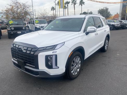 Used 2023 Hyundai Palisade SEL w/ Cargo Package image 1